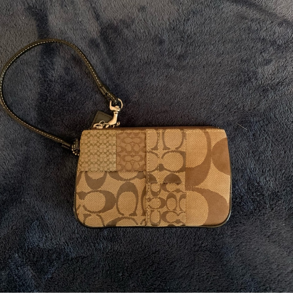 EUC Coach Card and Cash Wristlet